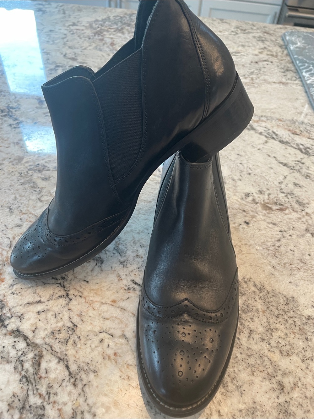 Paul Green Women’s Foulard  Black Leather Western Wingtip Chelsea Boots. Soft!